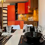 Apartment Kochanowskiego Lodz, 42m2, Wanna, Balkon, Bezplatny Parking, Netflix, Wifi, Dostep Na Kod, Manufaktura, Atlas Arena, Aquapark Fala, Expo *