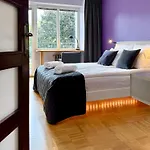 Apartment Kochanowskiego Lodz, 42m2, Wanna, Balkon, Bezplatny Parking, Netflix, Wifi, Dostep Na Kod, Manufaktura, Atlas Arena, Aquapark Fala, Expo *