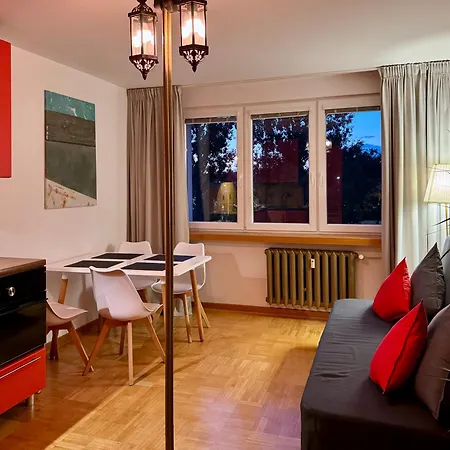 Kochanowskiego Lodz, 42m2, Wanna, Balkon, Bezplatny Parking, Netflix, Wifi, Dostep Na Kod, Manufaktura, Atlas Arena, Aquapark Fala, Expo Apartmán *