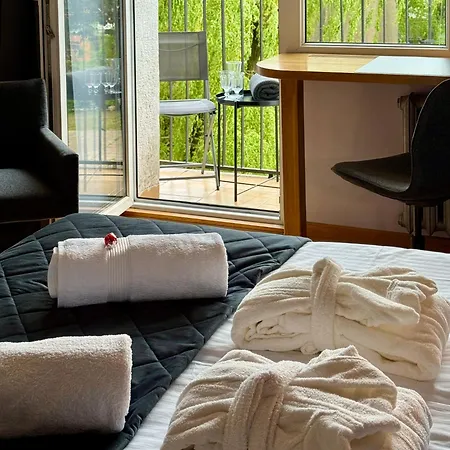 Apartmán Kochanowskiego Lodz, 42m2, Wanna, Balkon, Bezplatny Parking, Netflix, Wifi, Dostep Na Kod, Manufaktura, Atlas Arena, Aquapark Fala, Expo *