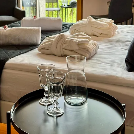 Kochanowskiego Lodz, 42m2, Wanna, Balkon, Bezplatny Parking, Netflix, Wifi, Dostep Na Kod, Manufaktura, Atlas Arena, Aquapark Fala, Expo Lodž