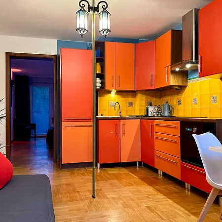 Apartmán Kochanowskiego Lodz, 42m2, Wanna, Balkon, Bezplatny Parking, Netflix, Wifi, Dostep Na Kod, Manufaktura, Atlas Arena, Aquapark Fala, Expo *