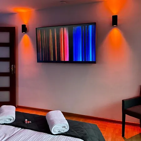 Apartmán Kochanowskiego Lodz, 42m2, Wanna, Balkon, Bezplatny Parking, Netflix, Wifi, Dostep Na Kod, Manufaktura, Atlas Arena, Aquapark Fala, Expo Lodž