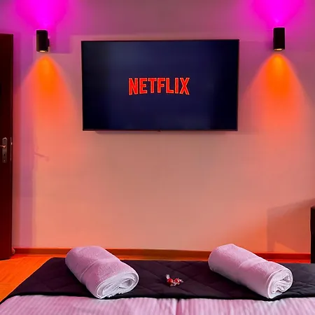 Apartmán Kochanowskiego Lodz, 42m2, Wanna, Balkon, Bezplatny Parking, Netflix, Wifi, Dostep Na Kod, Manufaktura, Atlas Arena, Aquapark Fala, Expo *